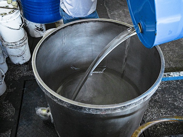 环氧胶生产车间