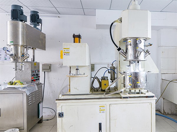 技术研发实验室