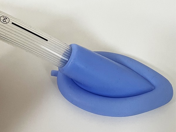 喉罩与PVC管接头粘接